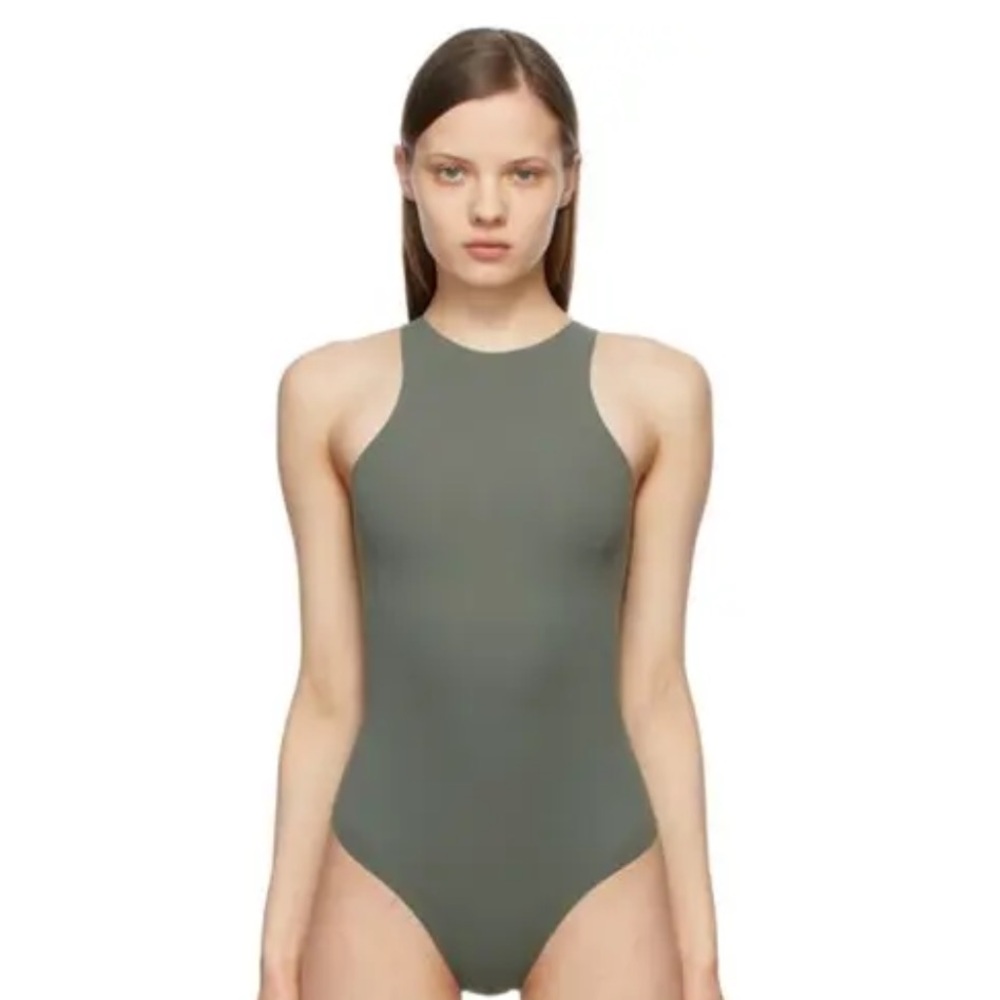 NWOT - Skims Fits Everybody Bodysuit